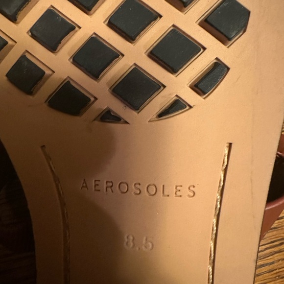AEROSOLES Women's Tan Sandals - Picture 4 of 4